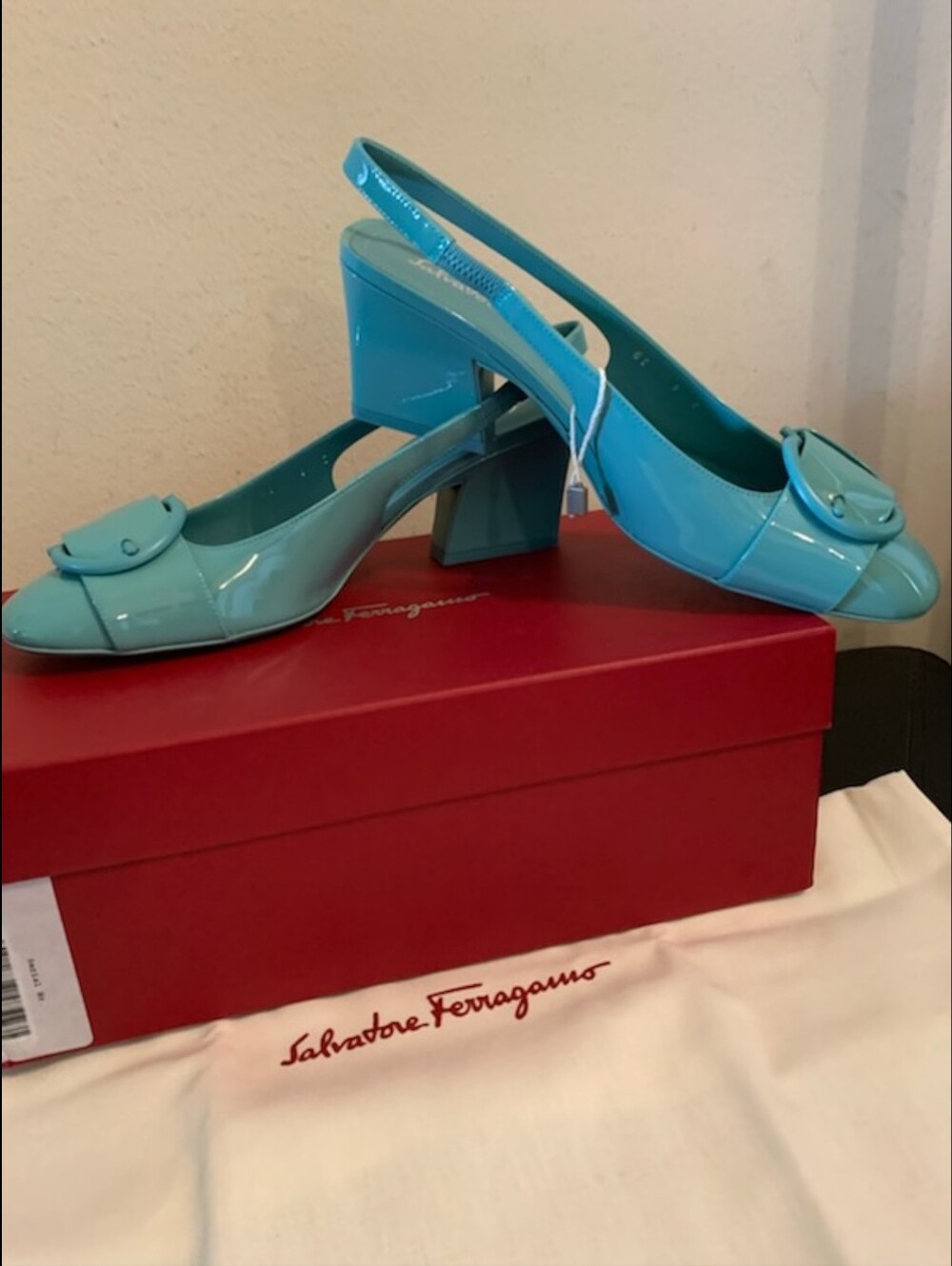 Salvatore Ferragamo Briget 9C Pump TURQUOI LeatherClassic Gancini HEEL Women NWB - Picture 15 of 16
